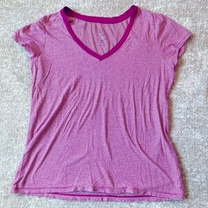 Gap Pima Cotton Essential V Neck Striped Tee‎ Pink Fuchsia Women’s Medium
